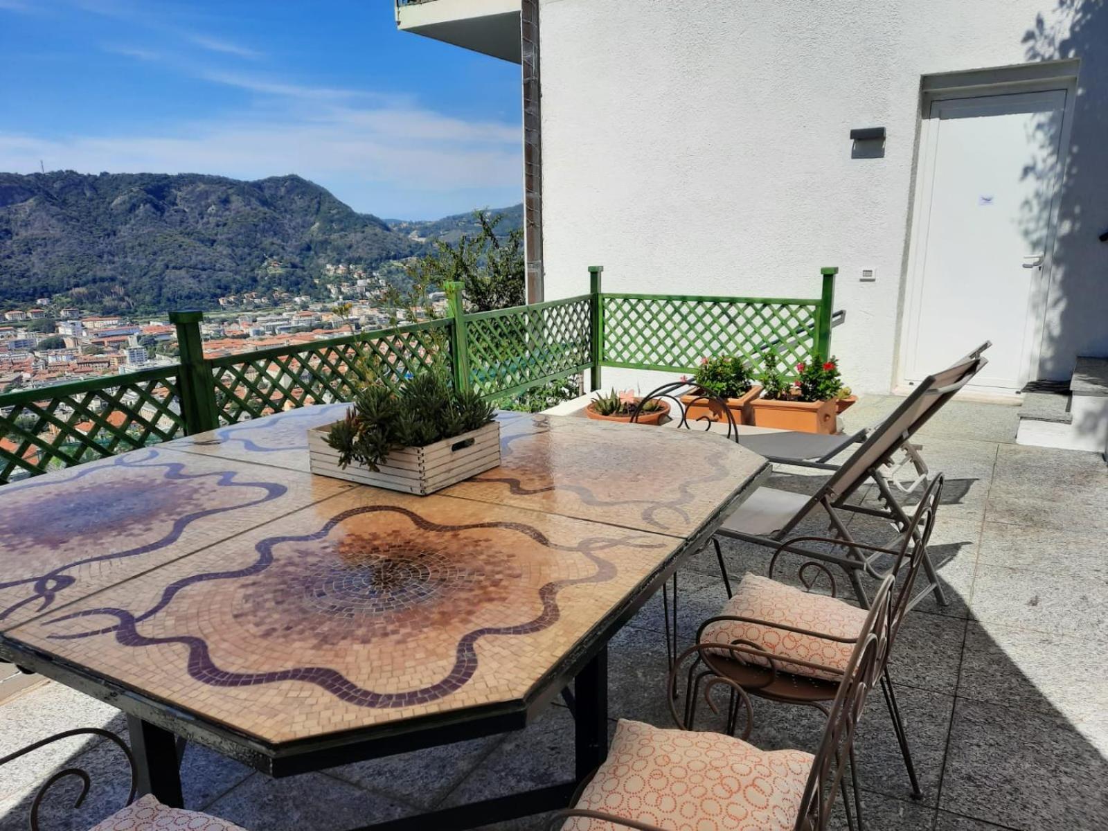 Your Lovely Nest In Сasa de vacaciones